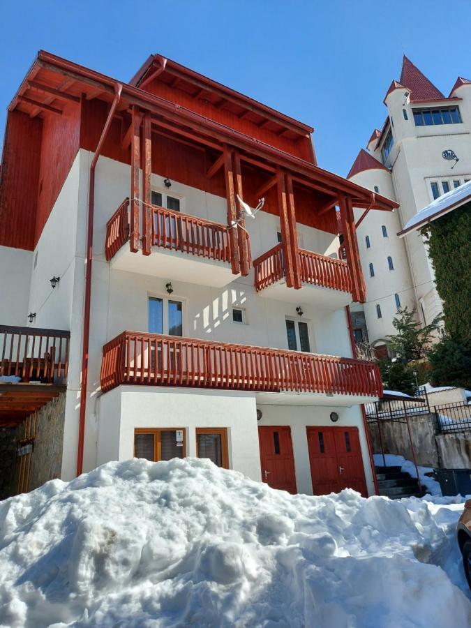 Roland Apartment